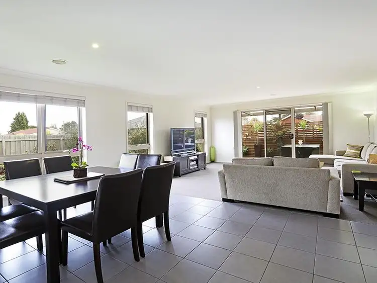 Seventh view of Homely house listing, 8 Bellagio Court, Whittington VIC 3219