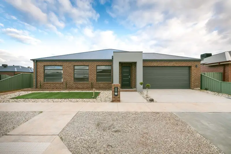 Main view of Homely house listing, 1/19 Greenfield Drive, Epsom VIC 3551