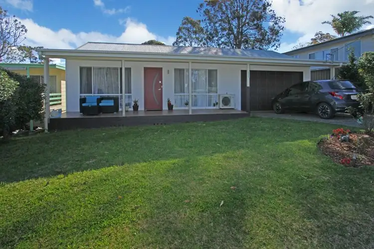 91 Berrima Parade, Surfside NSW 2536