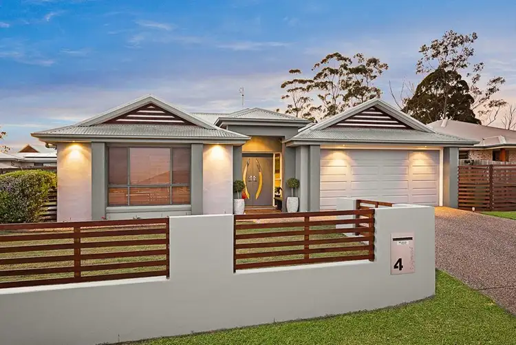 4 Ridgewood Drive, Kearneys Spring QLD 4350