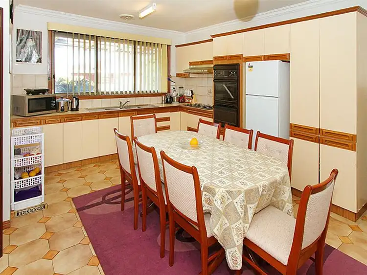 Second view of Homely house listing, 5 Warra Court, Thomastown VIC 3074