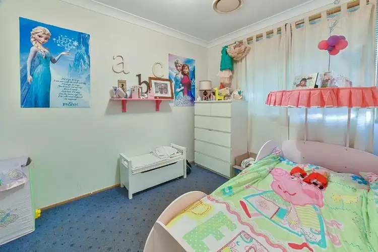Sixth view of Homely house listing, 17 Quinion Place, Ambarvale NSW 2560