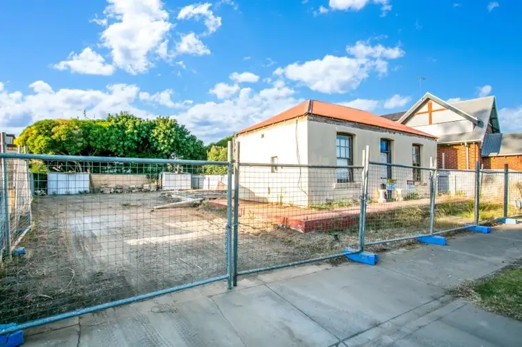 103 Hall Street, Semaphore SA 5019