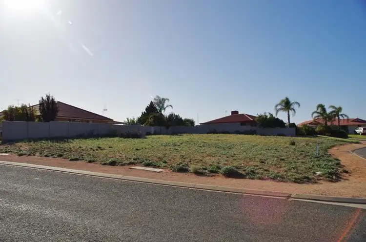 24 Ian Drive, Paringa SA 5340