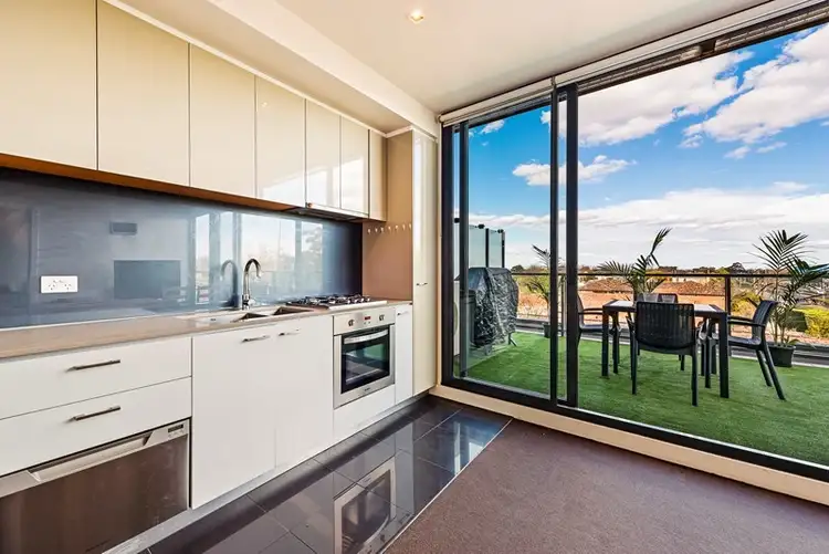 302/951 Dandenong Road, Malvern East VIC 3145