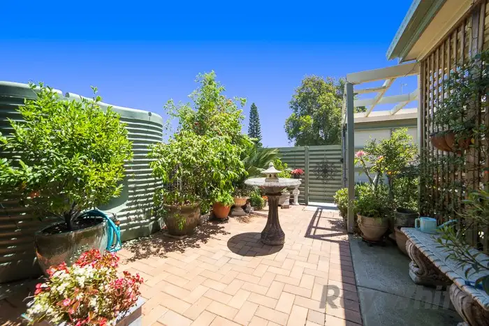 Fourth view of Homely villa listing, 2/95 Young Street, Carrington NSW 2294
