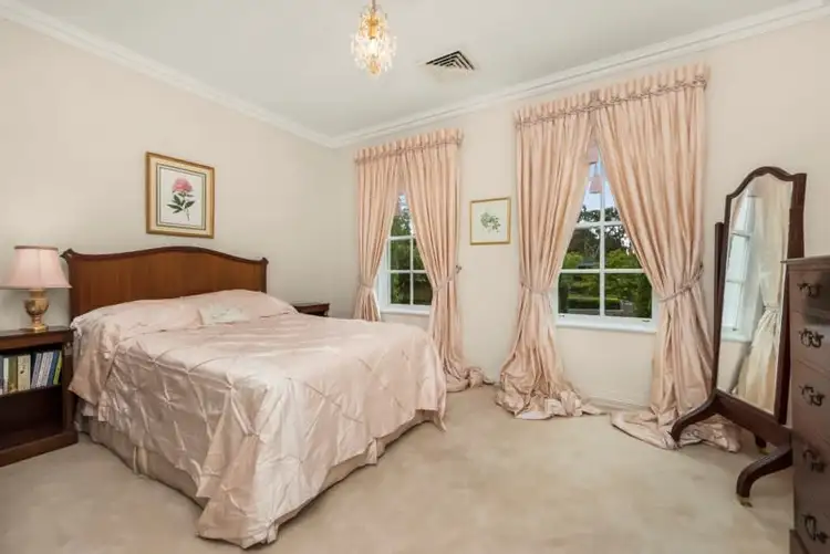 Seventh view of Homely house listing, 2 Dunsmuir Drive, Mount Waverley VIC 3149