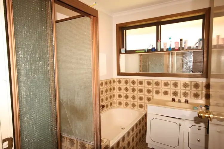 Sixth view of Homely unit listing, 1/30-32 Ivanhoe Avenue, St Albans VIC 3021