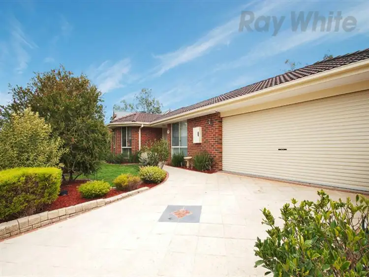 11 GLENMURRAY Place, Wonga Park VIC 3115