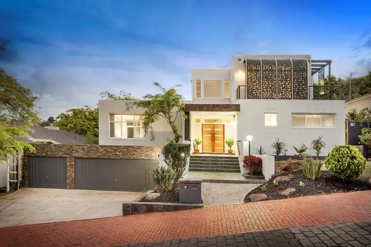 12 Robertswood Close, Doncaster East VIC 3109