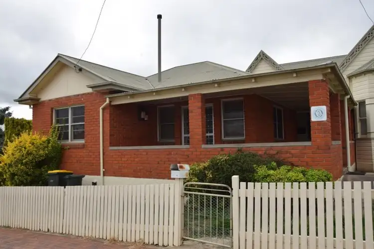 100 Molesworth Street, Tenterfield NSW 2372