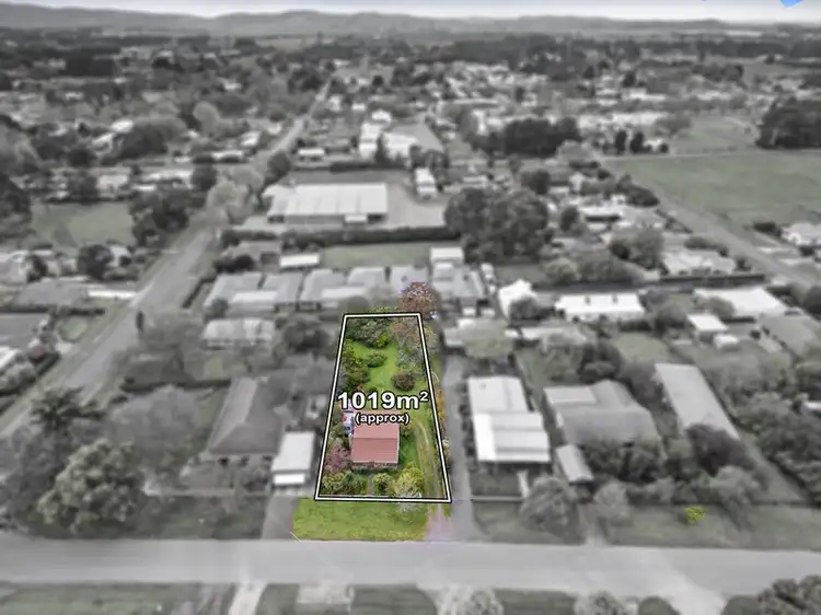 14 Wrixon Street, Romsey VIC 3434