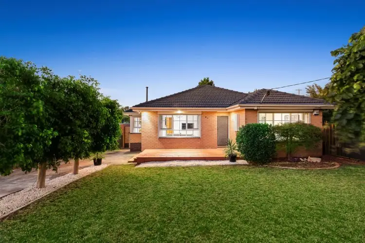 41 Fairland Avenue, Oakleigh East VIC 3166