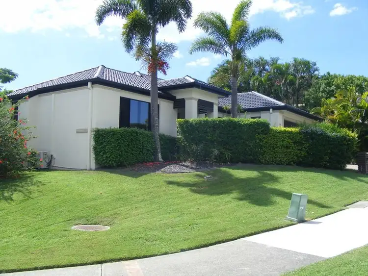 21 Santa Isobel Boulevard, Pacific Pines QLD 4211
