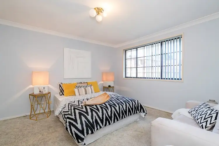 17 Lisa Close, Bateau Bay NSW 2261