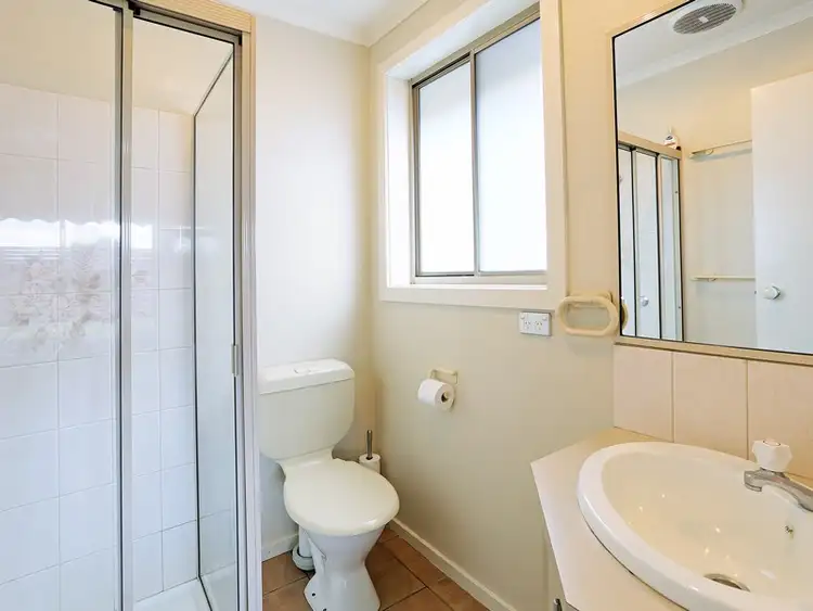 Seventh view of Homely house listing, 10 Karlovac Court, Bell Park VIC 3215