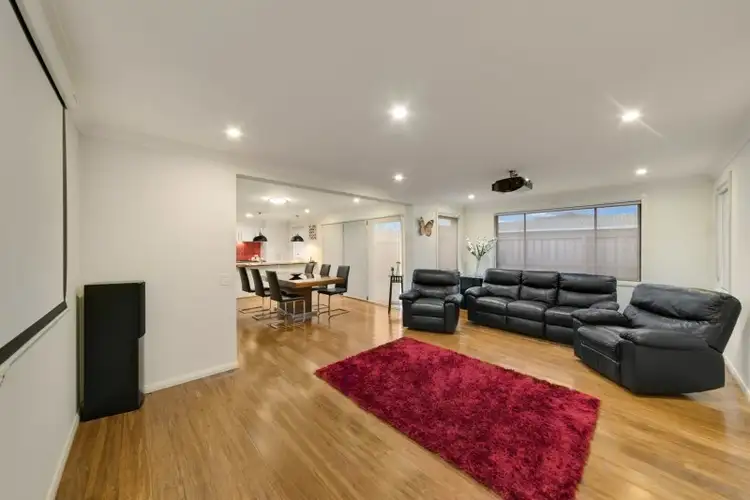 Fourth view of Homely house listing, 20 Sovereign Circuit, Glenfield NSW 2167