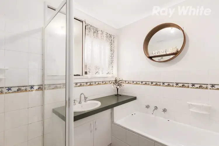 Fifth view of Homely house listing, 2 Coris Place, Epping VIC 3076