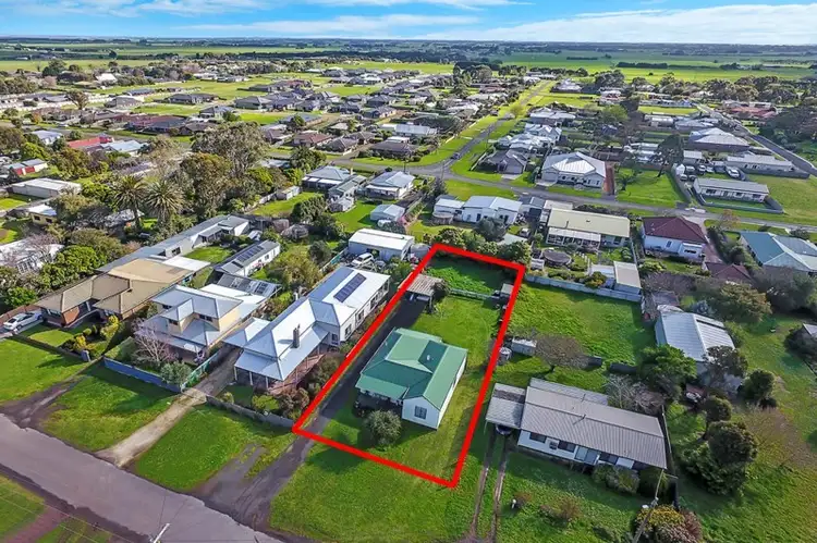 33 Station Street, Koroit VIC 3282
