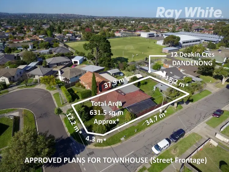 12 Deakin Crescent, Dandenong North VIC 3175