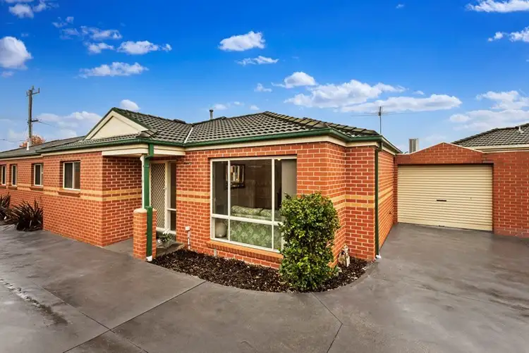 2/18 Bradshaw Street, Kingsbury VIC 3083