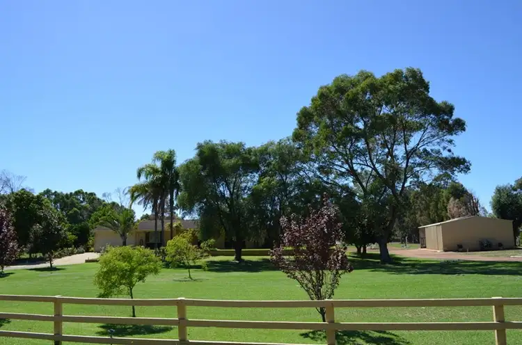 40 Carl Street, Muchea WA 6501