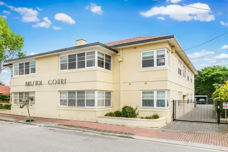 4/9 Bristol Street, Glenelg South SA 5045