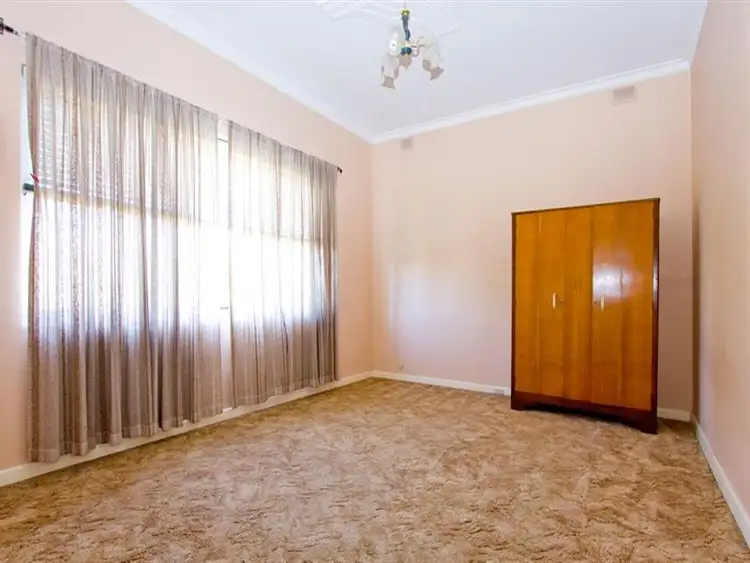 Seventh view of Homely house listing, 4 Kingborn Avenue, Seaton SA 5023