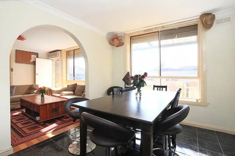 11 Commercial Street, Maidstone VIC 3012