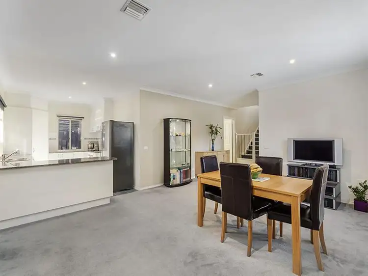 Second view of Homely house listing, 5 Oak Court, Mitcham VIC 3132