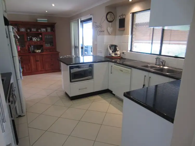 Sixth view of Homely house listing, 9 Wellingham Place, Temora NSW 2666