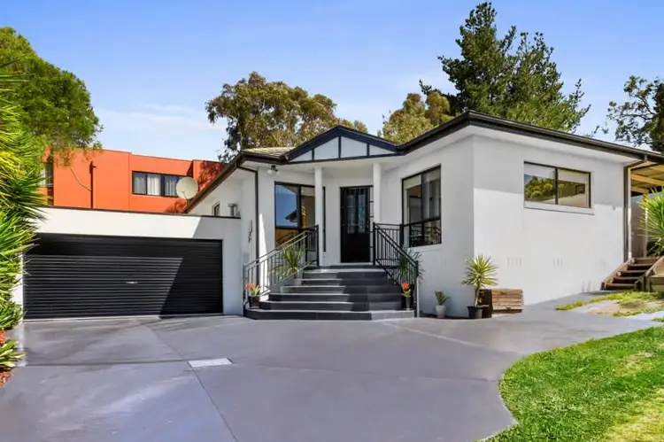 2/4 James Avenue, Mitcham VIC 3132