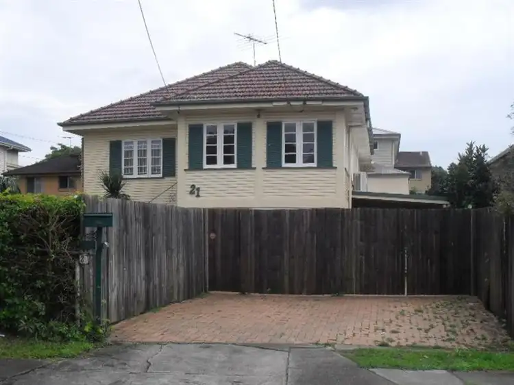 21 Bouchard Street, Chermside QLD 4032