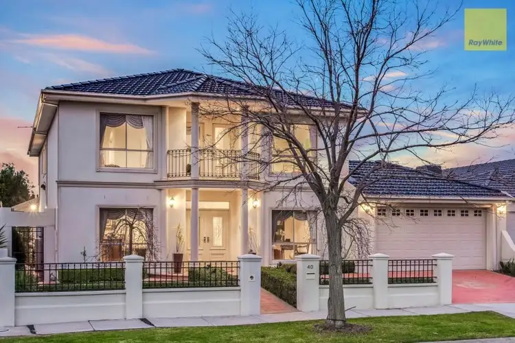 40 Pyrmont Terrace, Taylors Hill VIC 3037