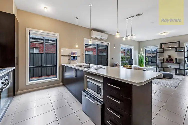 Second view of Homely house listing, 7 Eastleigh Street, Craigieburn VIC 3064
