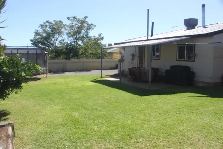 4 New Compton Street, Kambalda East WA 6442