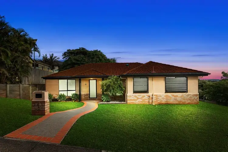 4 Sweetapple Place, Manly West QLD 4179
