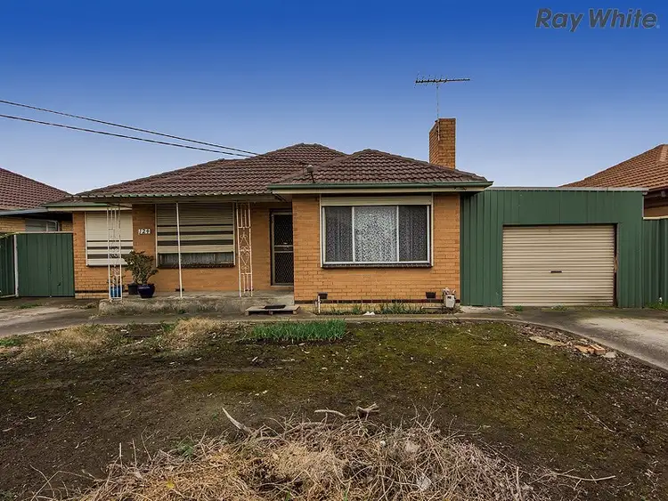 124 Main Road East, St Albans VIC 3021