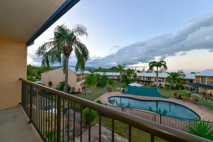 7/11 Island Drive, Cannonvale QLD 4802