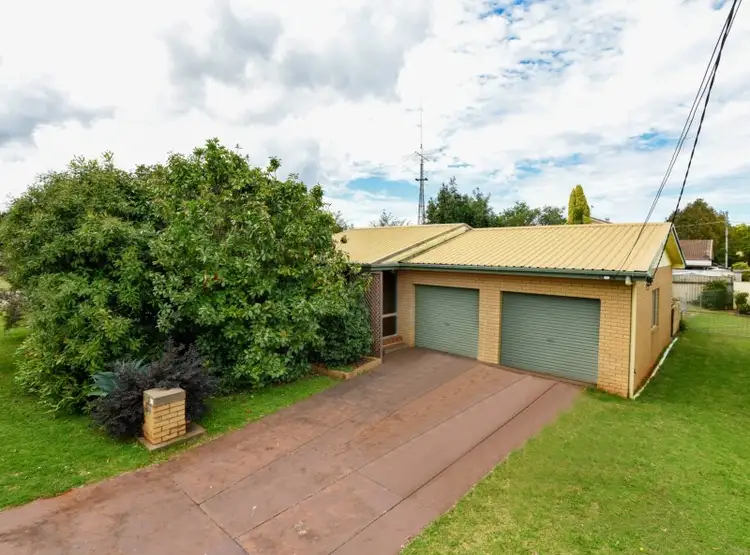 8 Beryl Street, Wilsonton QLD 4350