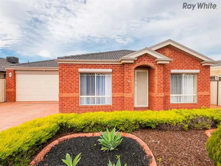 13 Coorong Court, Taylors Hill VIC 3037