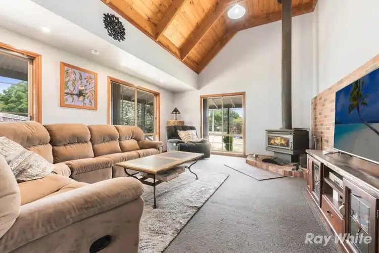 Fourth view of Homely house listing, 10 Glenbrae Court, Bannockburn VIC 3331
