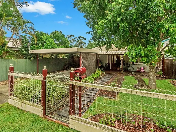 5 Kerr Avenue, Southport QLD 4215