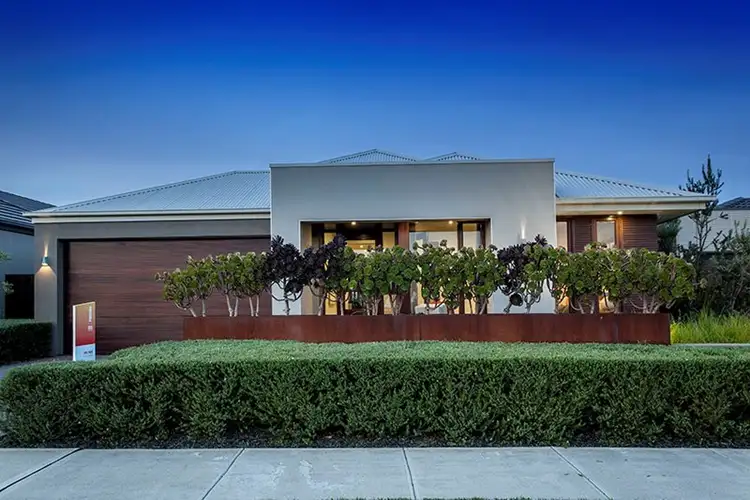 Second view of Homely house listing, 17 Winchcombe Way, Cranbourne North VIC 3977