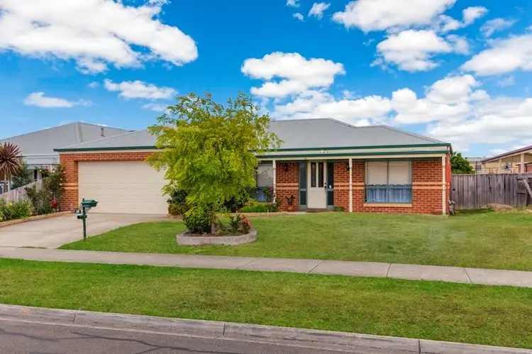 32 Paratone Crescent, St Albans Park VIC 3219