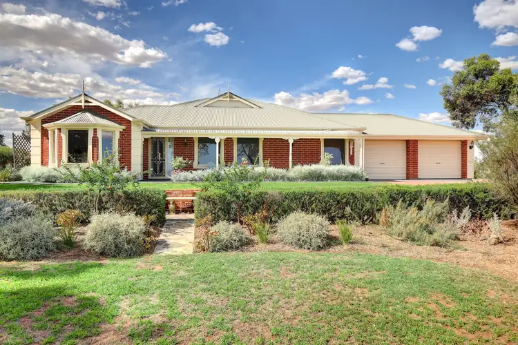 11 Whelan Road, Port Broughton SA 5522