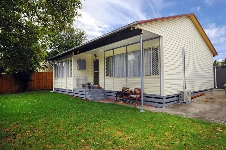 10 Lehmann Crescent, Frankston North VIC 3200