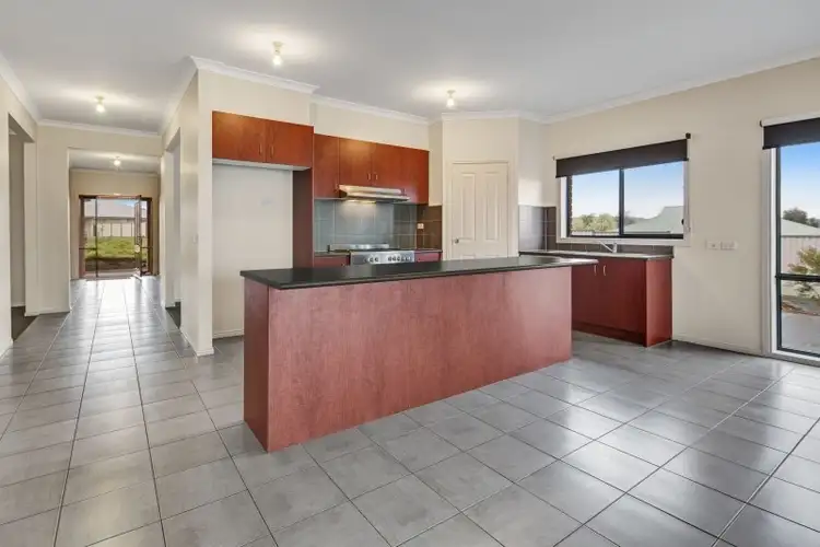 Seventh view of Homely house listing, 4 Francis Close, Romsey VIC 3434