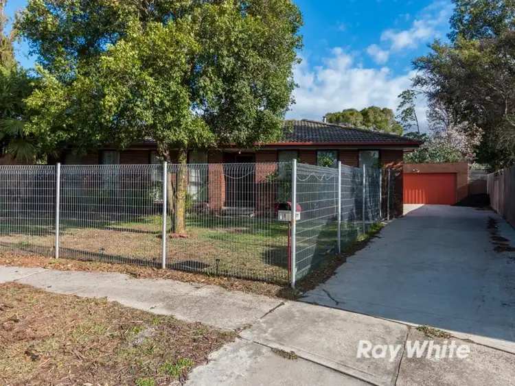 Second view of Homely house listing, 5 Oxley Court, Cranbourne North VIC 3977