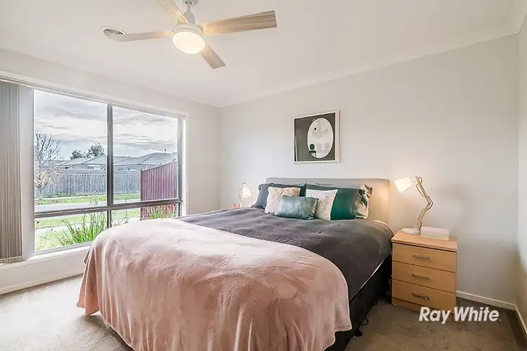Second view of Homely house listing, 4 Starlight Rise, Cranbourne East VIC 3977